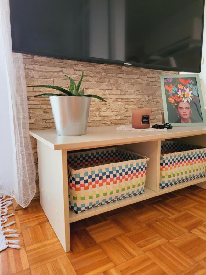 ווליקה גוריצה Dolly Apartment Airport מראה חיצוני תמונה